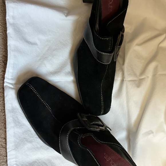 Aerosoles Suede Mules Sz 8.5 - Picture 2 of 5